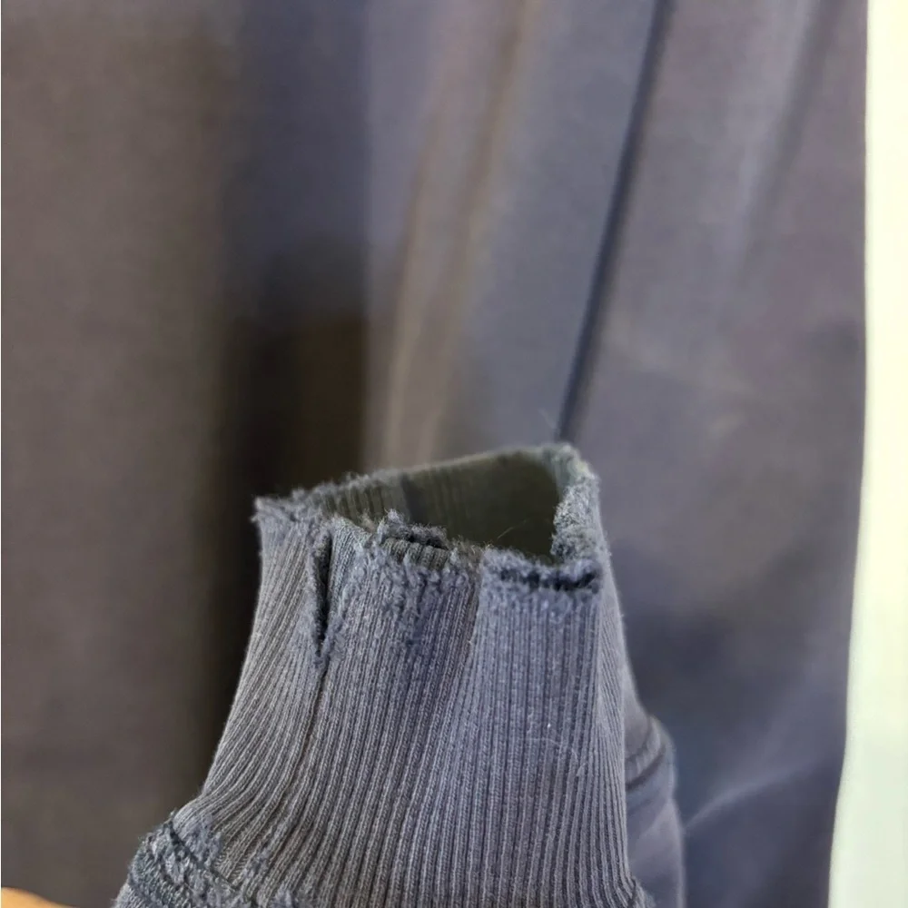 Carhartt Blue Zip-Up Hoodie; heavy-duty, worked in classic - Picture 5 of 7